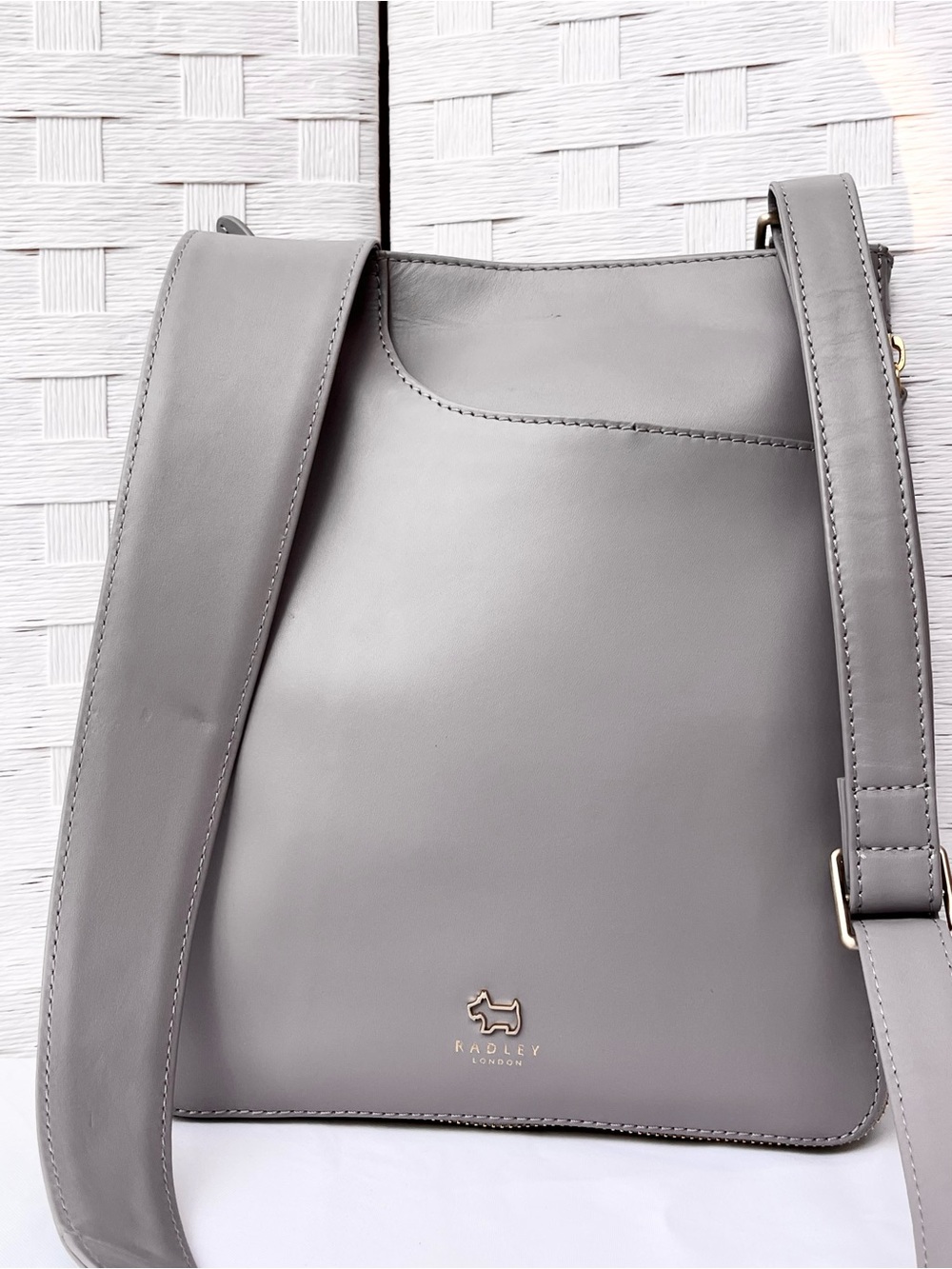 RADLEY LONDON Gray Leather Crossbody Bag